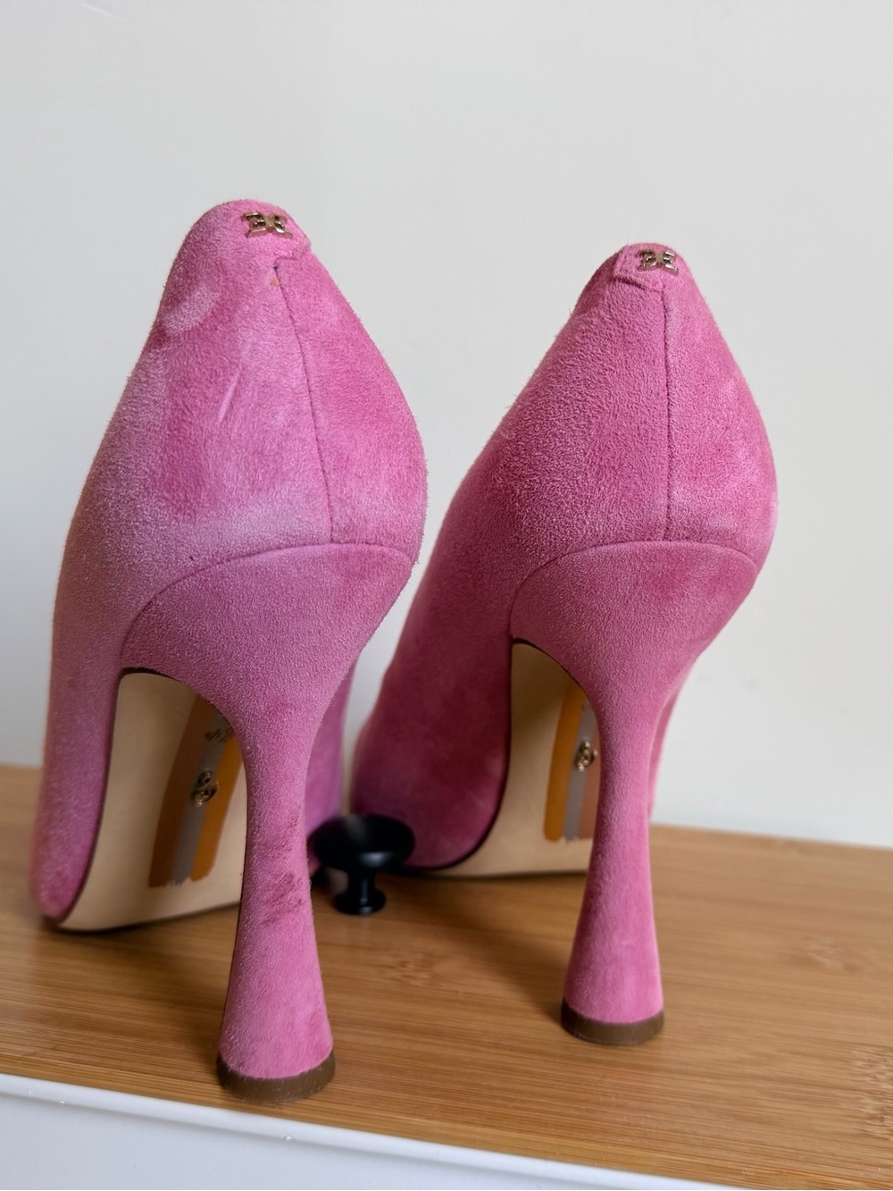 Jessica Simpson Pink Suede Pointed Toe Pumps - Picture 3 of 4